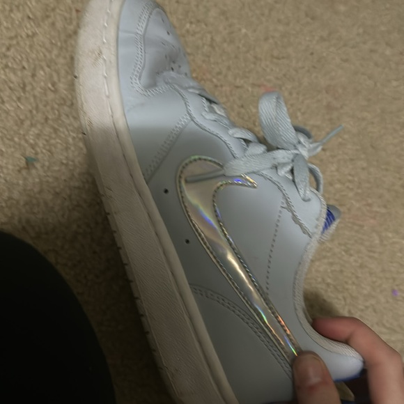 Nike shoes - Picture 3 of 3